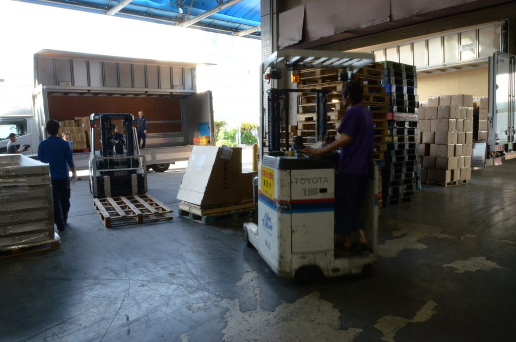 流通加工作業（太田倉庫）